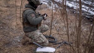 Musk bloquea internet al Ejército ruso en Ucrania al cortarle su acceso a Starlink