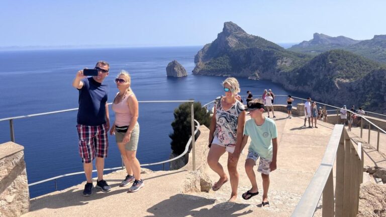 Prohens aparca la subida de la ecotasa tras un año de crecimiento turístico moderado