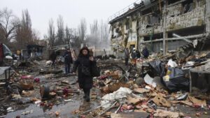 Rusia ataca con cientos de drones y misiles balísticos la red eléctrica de Kyiv, Dnipró y Odesa