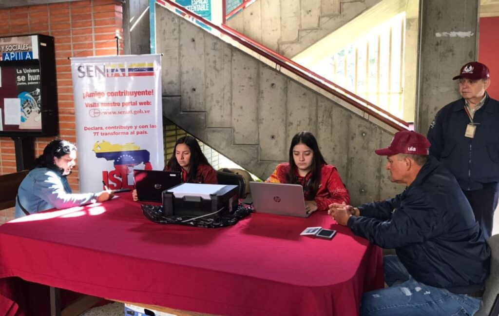 Fotografía a puesto de declaración del ISLR.