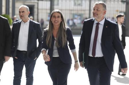La portavoz de Junts, Miriam Nogueras, en el patio del Congreso el jueves