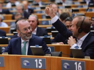 El Parlamento Europeo avala los centros de deportación de migrantes fuera de la UE