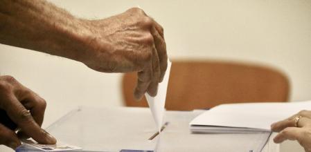 elecciones europeas urna voto votantes