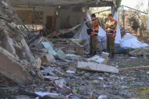 Irán amenaza con cerrar totalmente Ormuz si Trump bombardea su sector energético