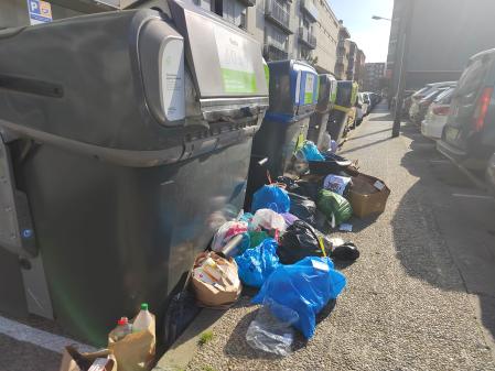 Los trabajadores de la recogida de basura en Girona piden no hacer festivos por obligación
