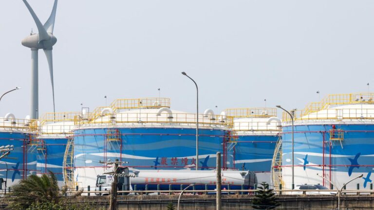 Rebote en las bolsas por la menor tensión en el petróleo y el gas