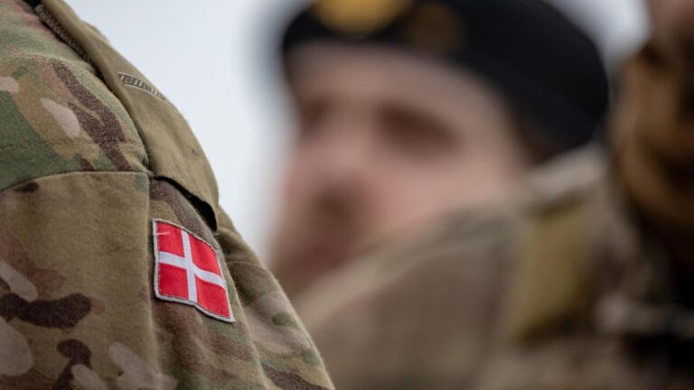 Suiza detiene la exportación de armas a Estados Unidos durante la guerra con Irán