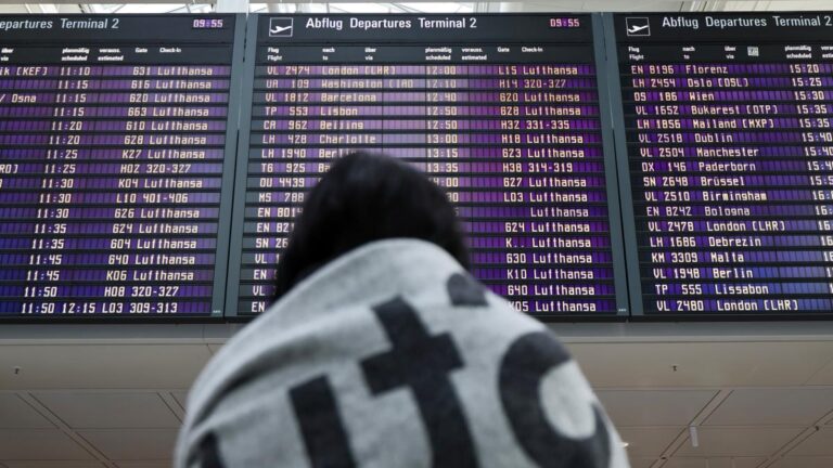 Una huelga paraliza el aeropuerto de Berlín y afecta a 57.000 pasajeros