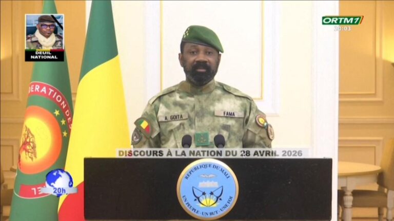 El líder de la junta militar en Mali reaparece tras los ataques: “La situación está bajo control”