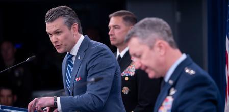 Guerra en Irán y los ataques de EE.UU. e Israel, hoy, en directo | Irán rechaza negociar la paz mientras Trump envía una delegación en plena escalada