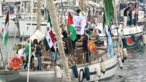 La flotilla humanitaria hacia Gaza aplaza su salida por el mal tiempo