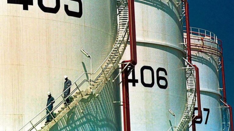 Los Emiratos Árabes Unidos abandonan la OPEP por la crisis del estrecho de Ormuz