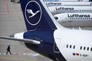 Lufthansa cancela 20.000 vuelos hasta octubre ante la escasez de combustible
