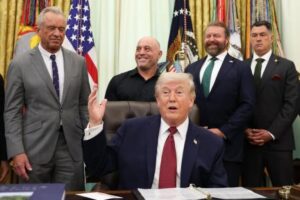 Trump dice que “da pena ver” a España por sus “desastrosas” cifras económicas