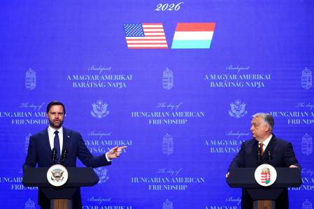 Vance acude a socorrer a Orbán con una nueva andanada contra Bruselas