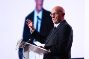 Armengol desembarca en el Sabadell con el acento puesto en la banca de empresas y la IA