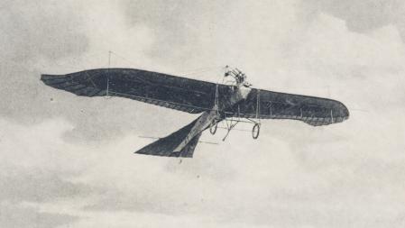 Avión modelo Etrich Taube con el que los italianos lanzaron el primer bombardeo aéreo de la historia&nbsp;