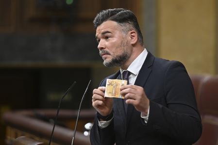 Rufián con el billete de la polémica