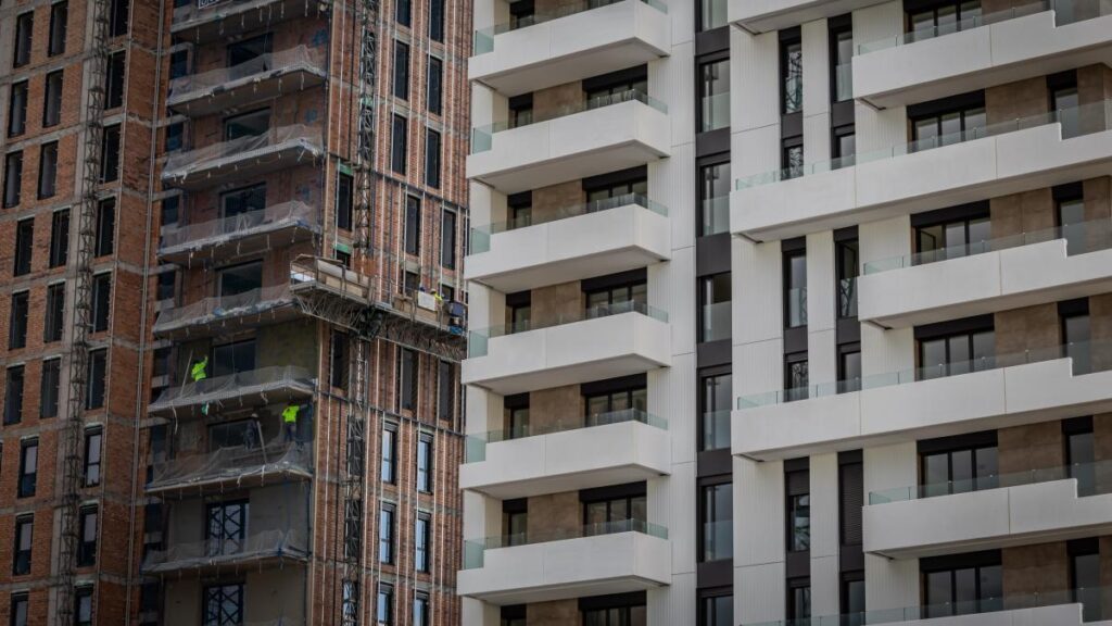 El Euribor se mantiene estable en junio, pero encarece las hipotecas en 800 euros