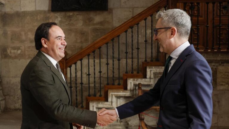 El Gobierno asigna a las regiones 3.788 millones adicionales para financiar el déficit de 2025