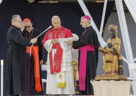 El papa León XIV durante una de sus múltiples intervenciones este martes en Montjuïc