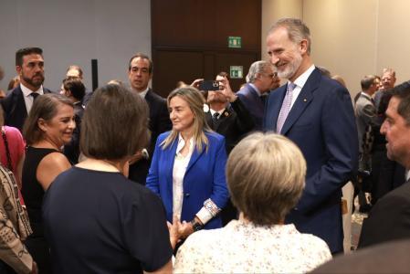 El Rey, este viernes en Guadalajara, charla con un grupo de españoles residentes en México
