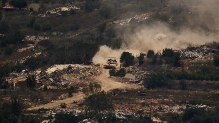 Israel lanza folletos sobre la localidad libanesa de Mansouri instando a su evacuación