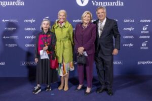 Laia Corbella, nueva directora del Mobile Capital // Ernestina Torelló, primera presidenta del Círculo del Liceo