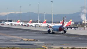 Las aerolíneas prevén una caída del 49 % de los beneficios en el 2026 por el precio de los combustibles
