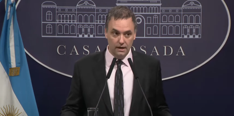 Político argentino investigado revela una fortuna no declarada en bitcoin