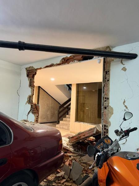 El sótano de un edificio en El Hatillo, en el sureste de Caracas, segundos después del terremoto en Venezuela&nbsp;