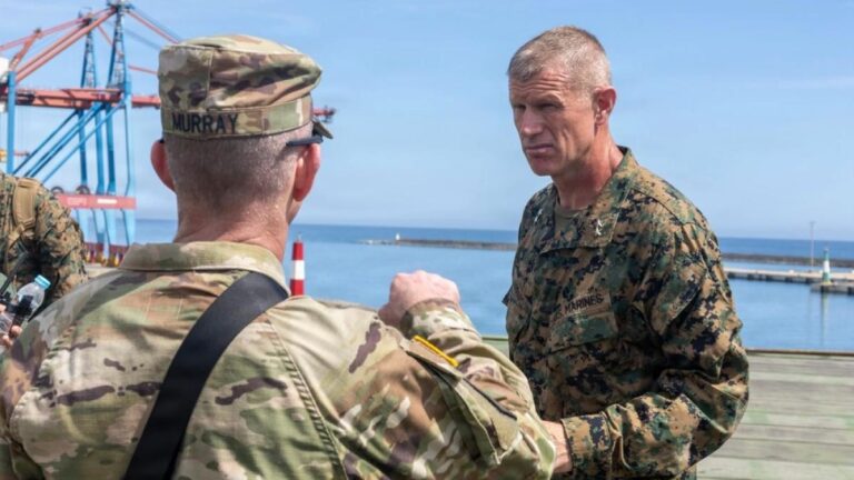 Comandante de los Marines en La Guaira: “Yo me quedaría para siempre”