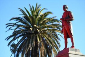 Cook contra los “llorones ‘woke’”: Nueva Zelanda discute nombrar un ferry en homenaje al colonizador de las islas