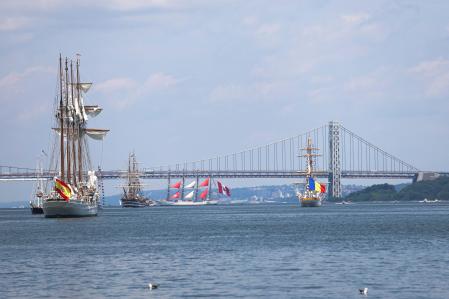 El buque escuela Juan Sebastián Elcano participa en los actos del 4 de julio en Nueva York