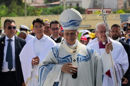 El Papa ha sido recibido por una gran multitud en Lampedusa