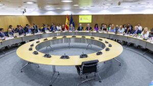 Hacienda fija para las comunidades autónomas un objetivo de déficit del 0,1%