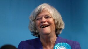 Identificado el presunto asesino de la parlamentaria Ann Widdecombe