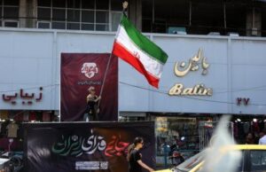 Irán despide al ayatolá Jamenei en medio de un estallido social casi revolucionario