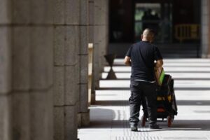 La letra pequeña de la tasa de 3 euros por comprar en Shein o Temu: ¿quién paga realmente?