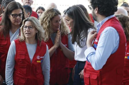 Letizia, a los cooperantes que viajan a Venezuela: “Gracias por tender la mano a los que sufren”