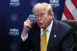 Un furioso Trump da por enterrada la tregua con Irán y dice que no quiere negociar con “escoria”