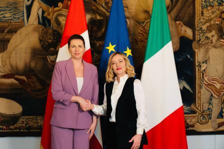 Mette Frederiksen y Giorgia Meloni