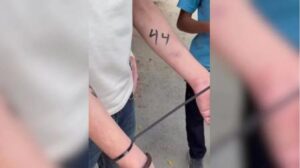 El ejército de Israel reconoce haber marcado con números a detenidos palestinos