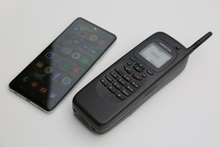 Feliz cumpleaños para el Nokia 9000 Communicator: 30 aniversario del primer teléfono inteligente de la historia