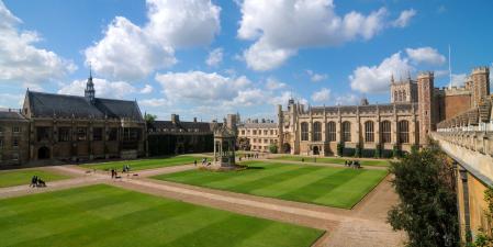 Universidad de Cambridge.