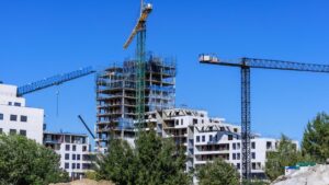 La compraventa de viviendas a nivel estatal retrocede un 2,6% en el primer semestre