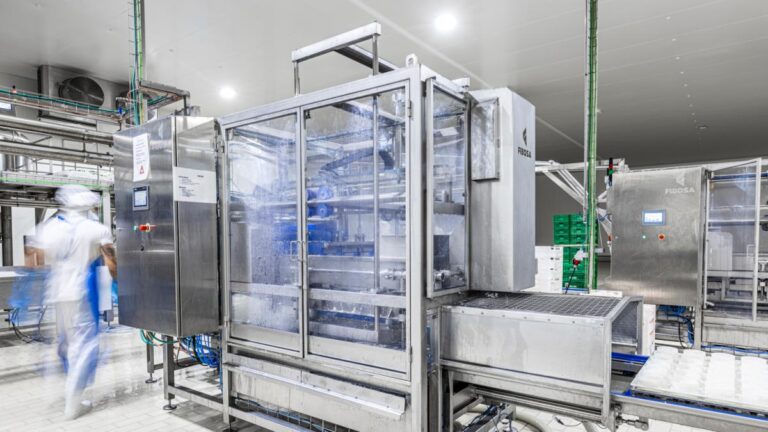 Las exportaciones de grandes empresas y pymes españolas aumentan un 3,8% en el trimestre
