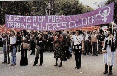 Manifestación del 1 de mayo de 1978 en Barcelona, foto publicada en El Viejo Topo el 21 de junio de 1978 (AHCB)