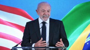Lula lanza mañana su candidatura a un cuarto mandato como antagonista del bolsonarismo
