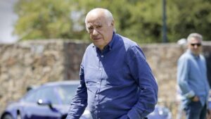Portugal paga 325 millones a Amancio Ortega para recuperar el 14% de su operador eléctrico